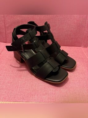 Strappy Block Heel Sandals - Black